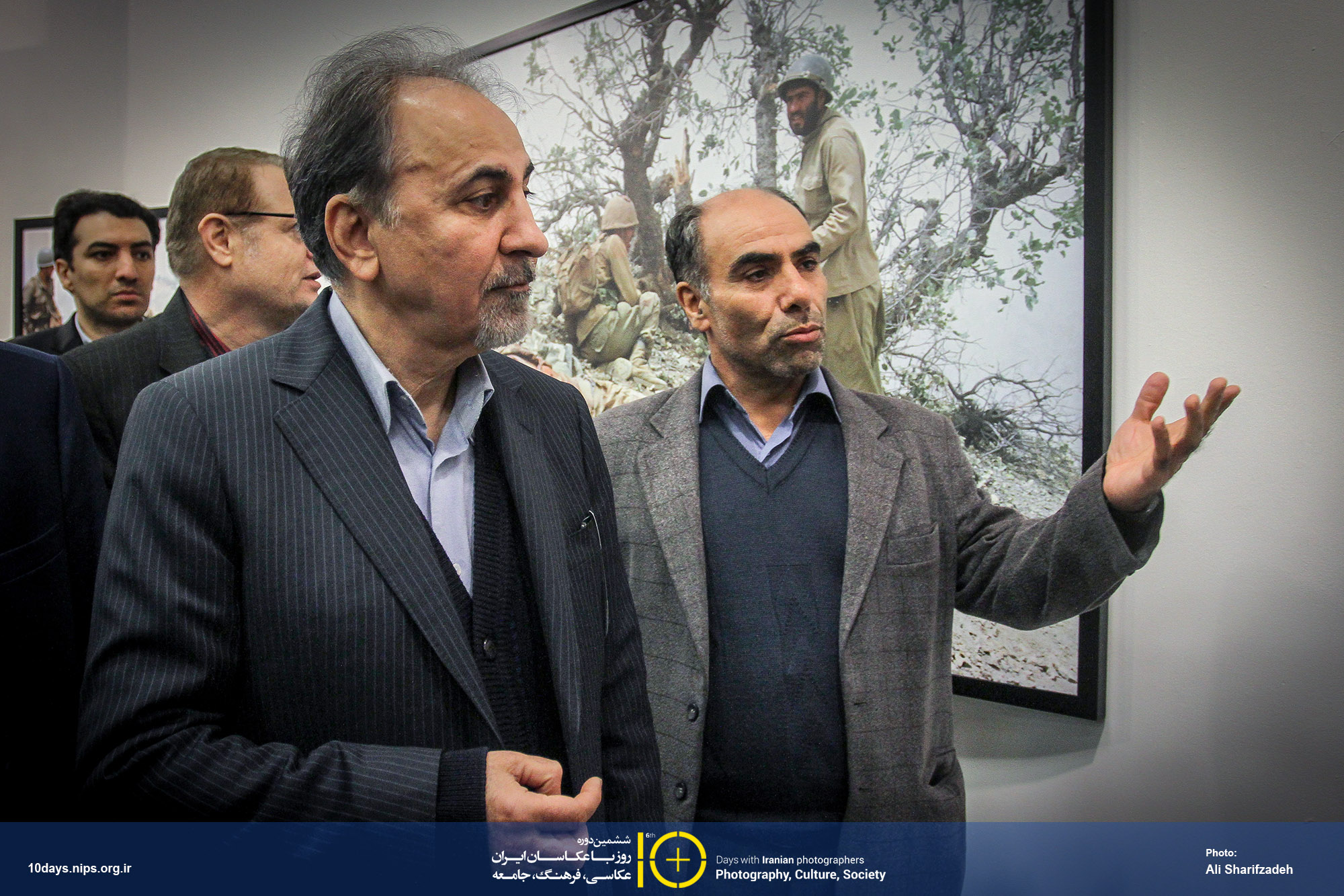 بازدید شهردار تهران از نمایشگاه های ششمین دوره ۱۰ روز با عکاسان